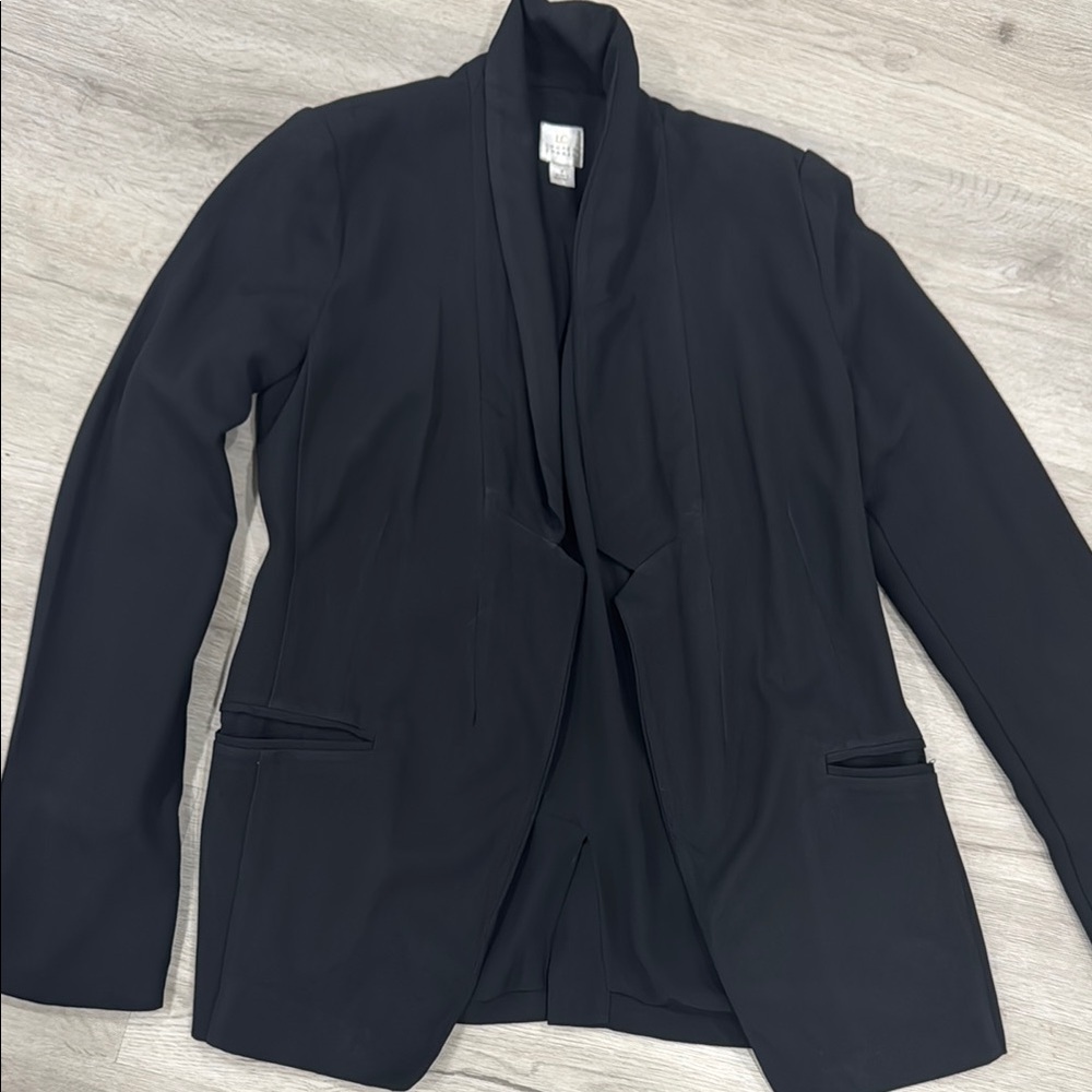 Elegant Black Women's Blazer